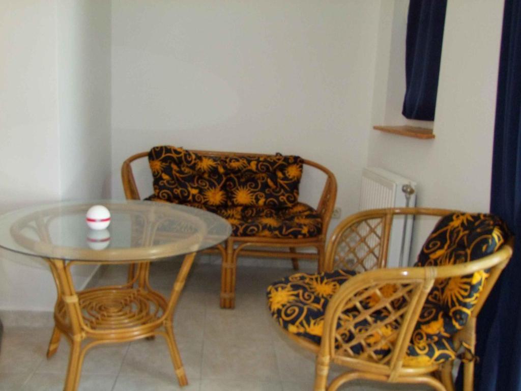 Hotel Platán Zamárdi Habitación foto